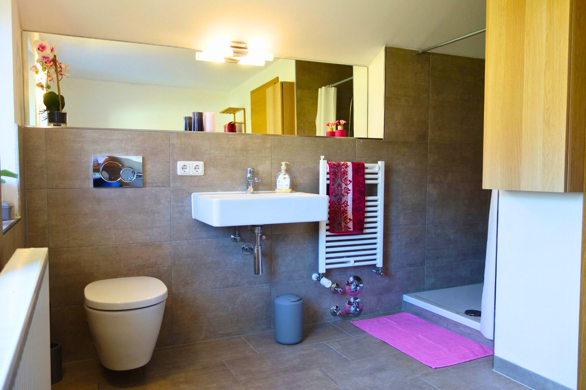 Ferienwohnung Kiefersfelden modernes Bad mit Dusche