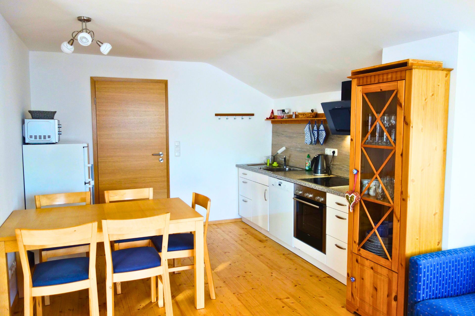 Ferienwohnung Kiefersfelden Küche Esstisch