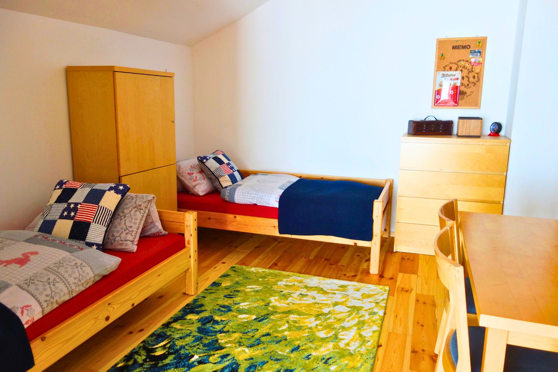 Ferienwohnung Kiefersfelden Schlafzimmer mit Einzelbetten
